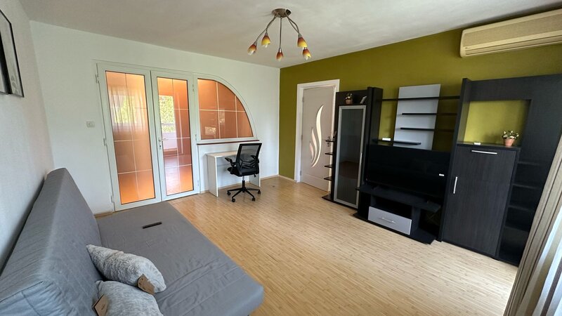 Drumul Taberei, Favorit,