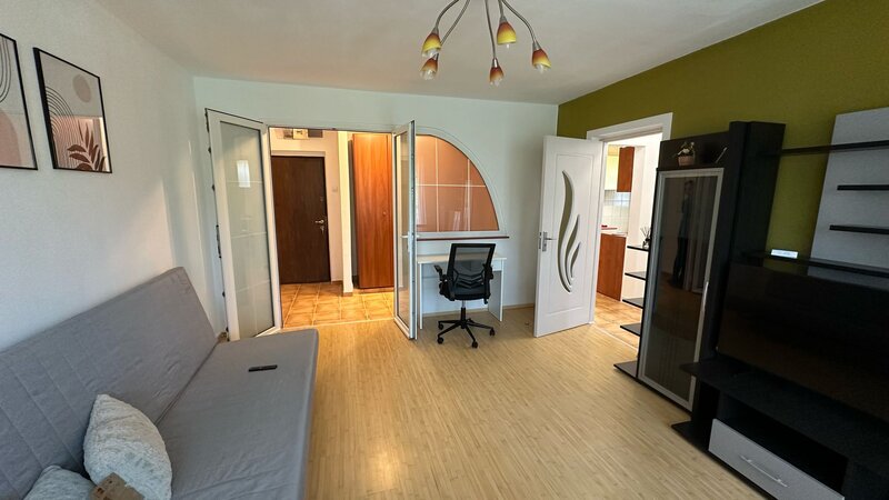 Drumul Taberei, Favorit,