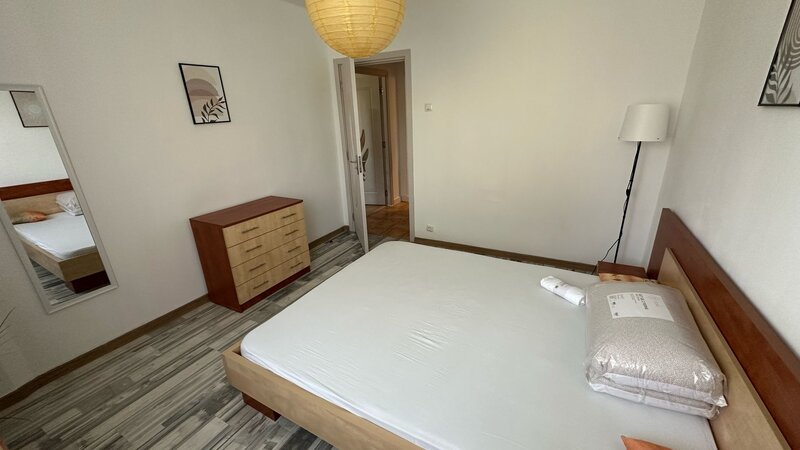 Drumul Taberei, Favorit,